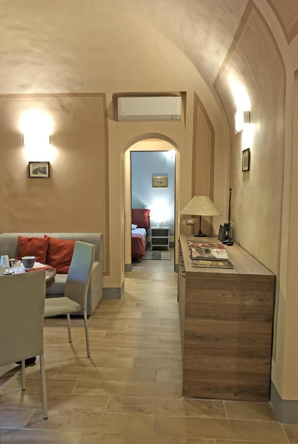 Suite Apartment Castello Volterra Bagian luar foto